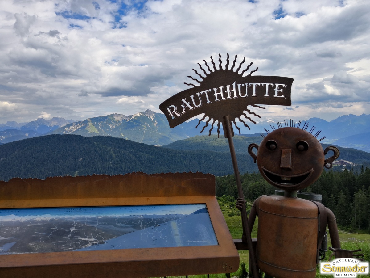 Hohe Munde Überschreitung - Einkehr auf der Rauthhütte