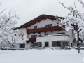 Ums Haus