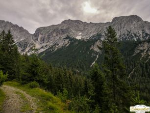 Blick auf den Karkopf und die Hochwand