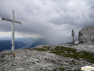 Am Ostgipel - bald wird es regnen