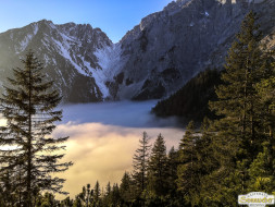 Gacher Blick über dem Hochnebel