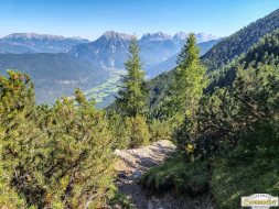 Über den Tschirgant zur Haiminger Alm