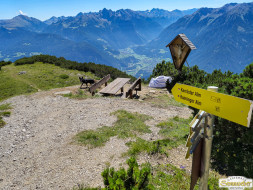 Über den Tschirgant zur Haiminger Alm