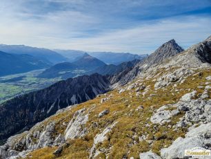 Zwölferköpfe mit Judentörl, rechts der Hochplattig Ostgipfel