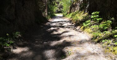 Alte Römerstraße auf der Via-Claudia-Augusta